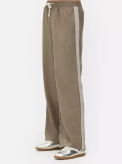 Sportowe spodnie dresowe ze sznurkiem