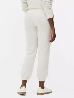 Sportowe spodnie dresowe ściągane sznurkiem