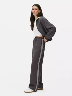 Sportowe spodnie dresowe ze sznurkiem