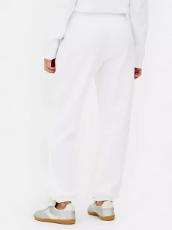 Sportowe spodnie dresowe ściągane sznurkiem