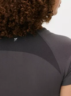 Sportowy top z krótkim rękawem bez szwów