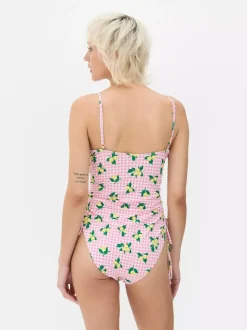 Strój kąpielowy z marszczeniami i wiązaniem z boku