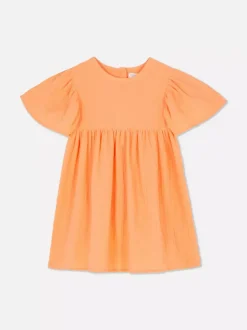 Sukienka z falbaną i krótkim rękawem