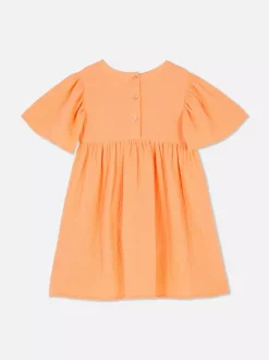 Sukienka z falbaną i krótkim rękawem