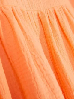 Sukienka z falbaną i krótkim rękawem