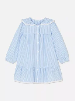 Sukienka z tkaniny seersucker z kołnierzem