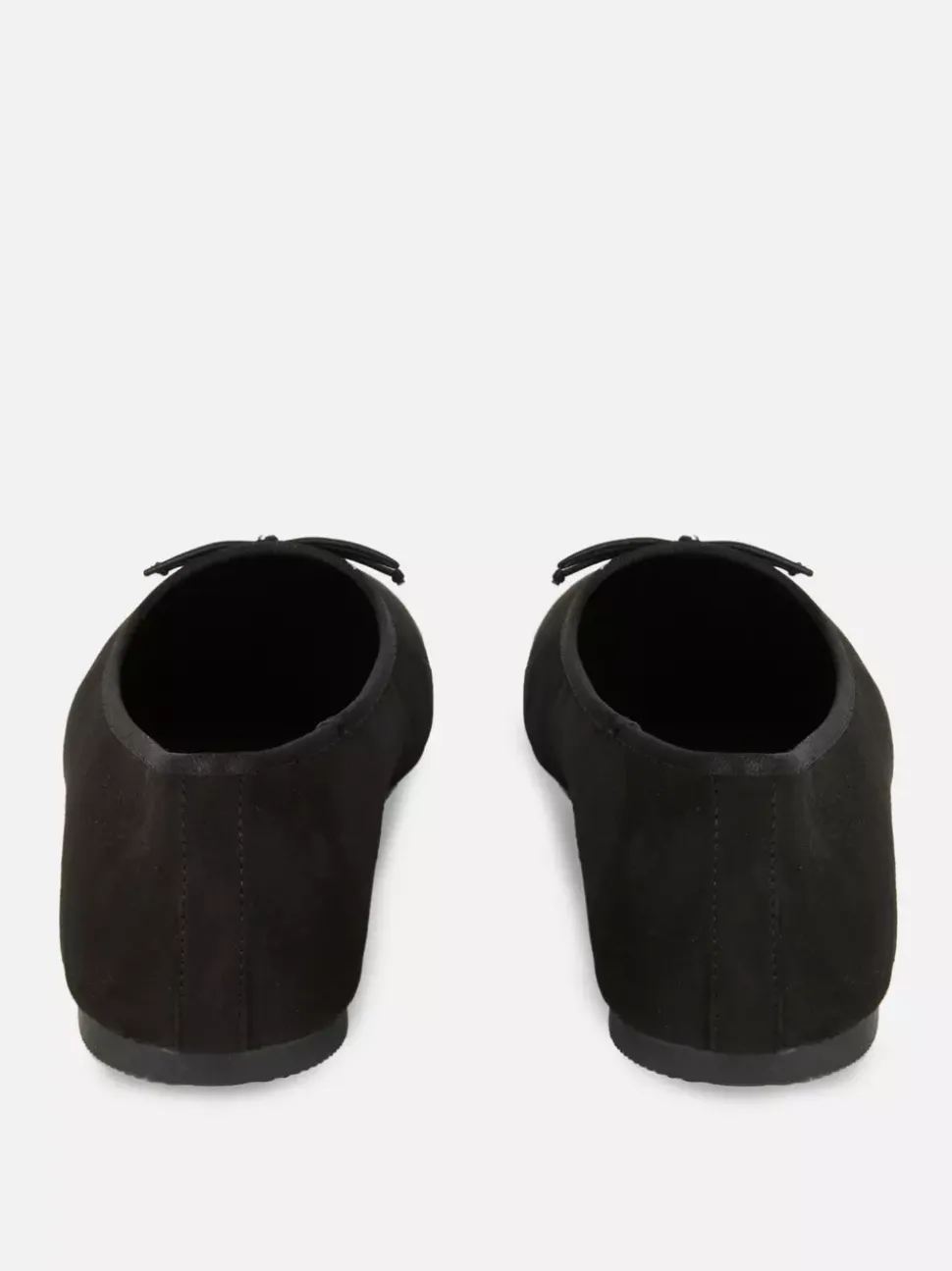 Szerokie baleriny ze sztucznego zamszu z kokardkami