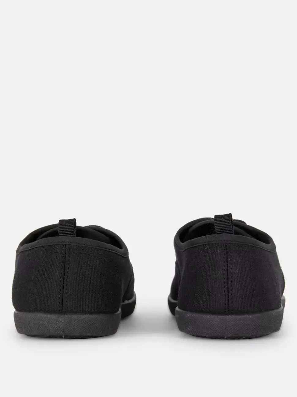 Sznurowane płócienne tenisówki