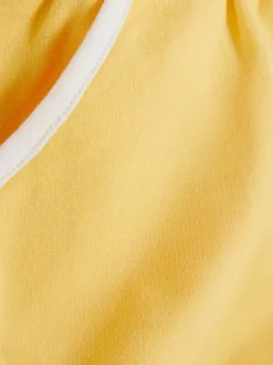 Szorty do biegania z lamówką