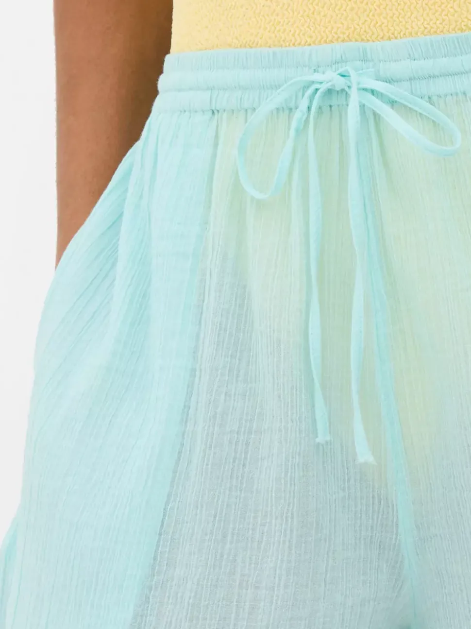 Szorty plażowe z marszczeniami