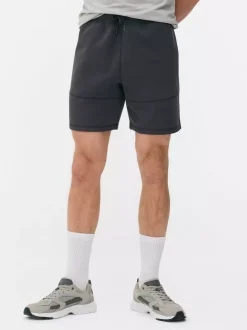 Szorty sportowe ze sznurkiem ściągającym