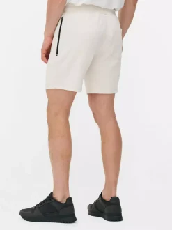 Szorty sportowe ze sznurkiem ściągającym