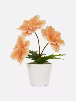 Sztuczny kwiat w plastikowej doniczce