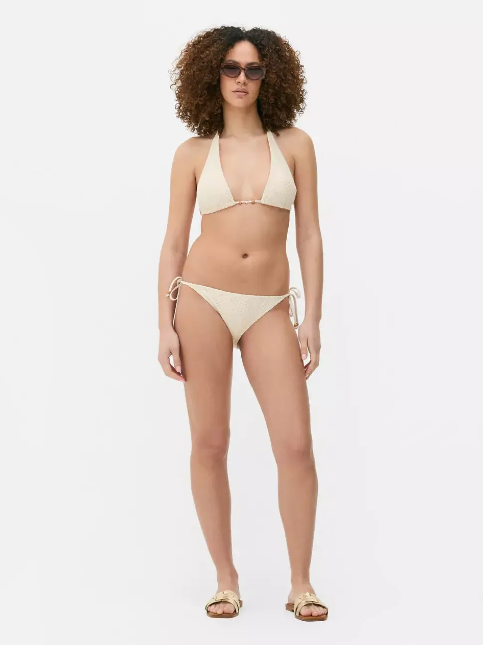 Szydełkowa góra od bikini wiązana przy szyi