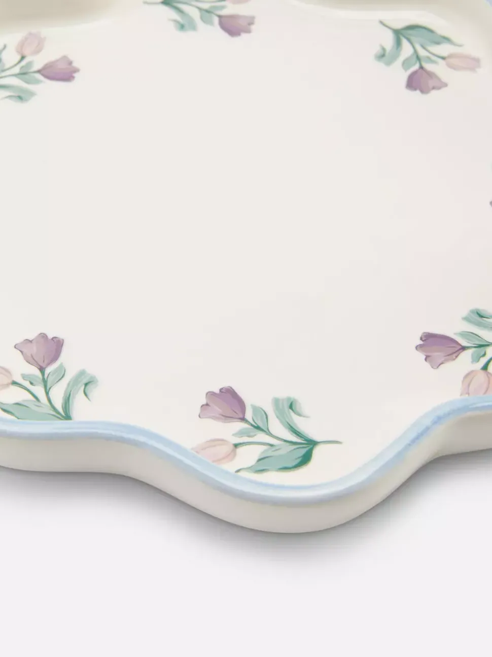 Taca łazienkowa z muszelkowym wykończeniem