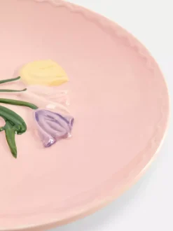 Talerz z wytłoczonym motywem tulipana