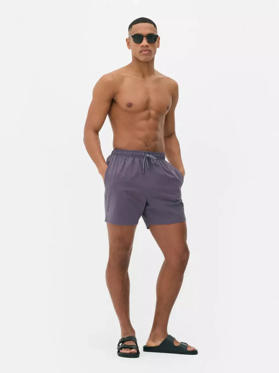 Teksturowane szorty kąpielowe ściągane sznurkiem