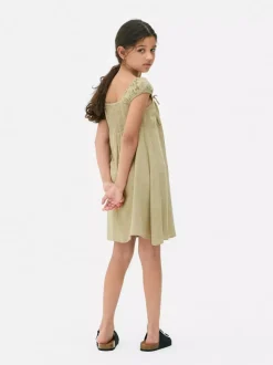 Tkana sukienka z marszczeniami