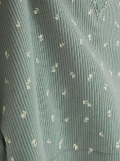 Top na ramiączkach z koronkowym obszyciem