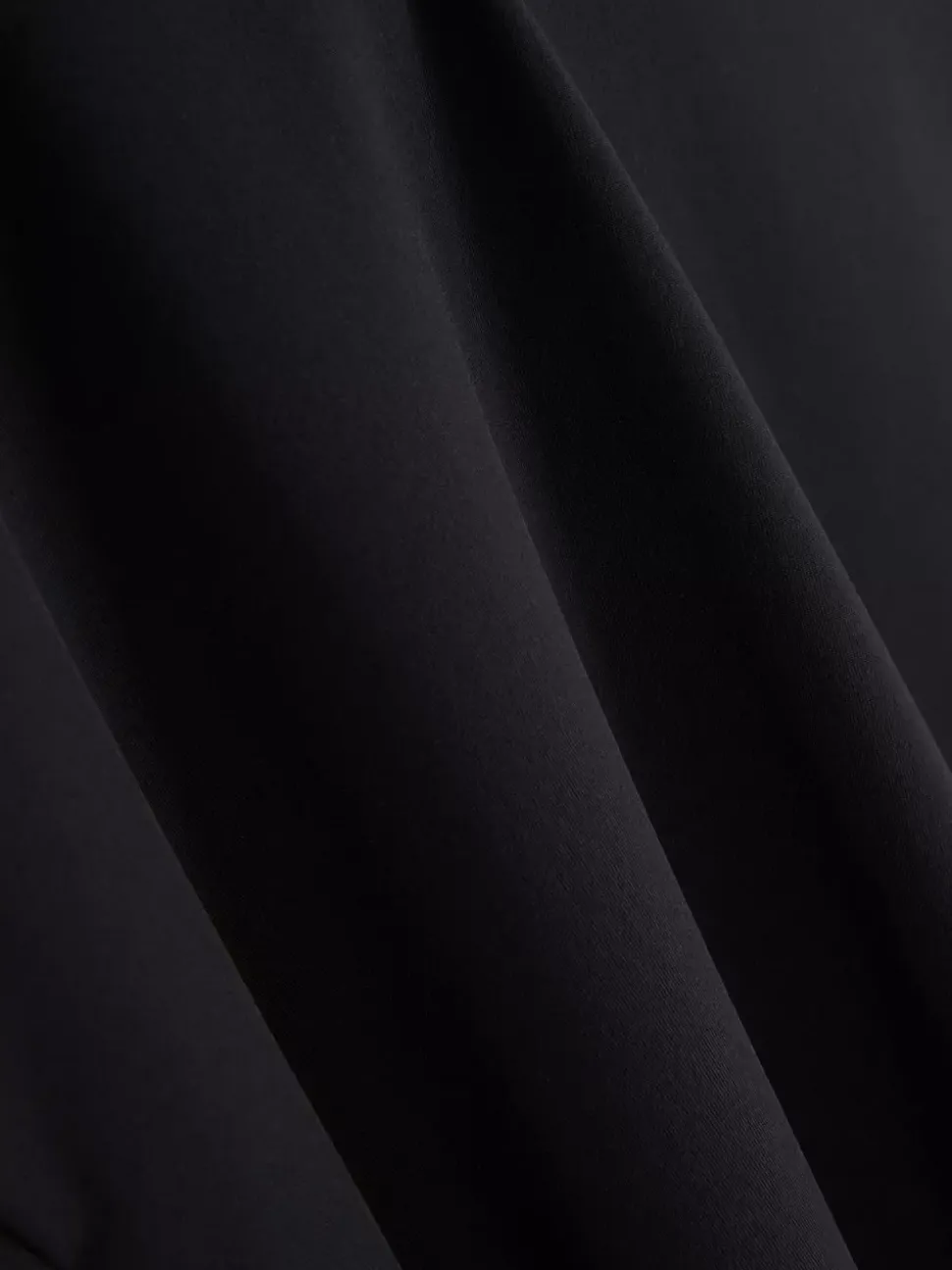 Top na ramiączkach z wbudowanym biustonoszem