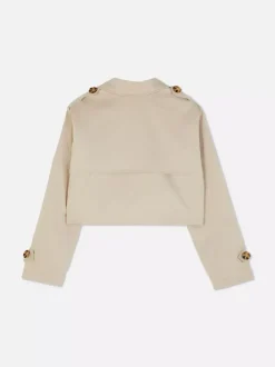 Trencz o skróconym kroju