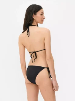 Trójkątna góra od bikini Paula Echevarría