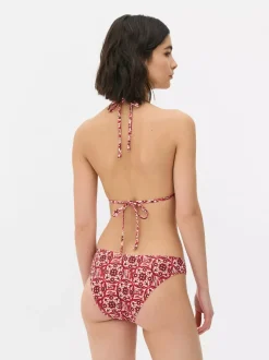 Trójkątna góra od bikini z nadrukiem