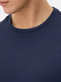 T-shirt o kroju slim Kem