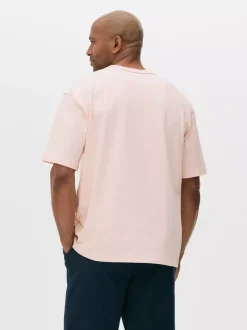 T-shirt o luźnym kroju