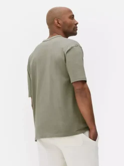 T-shirt o luźnym kroju