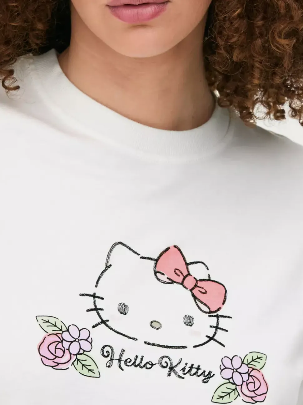 T-shirt w kwiaty z motywem Hello Kitty