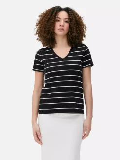 T-shirt w paski z dekoltem w serek