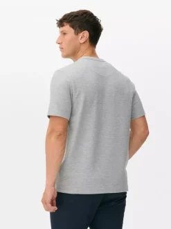 T-shirt z fakturą plastra miodu