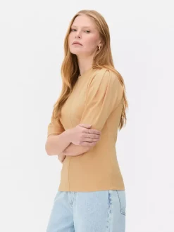 T-shirt z podwiniętymi rękawami The Edit