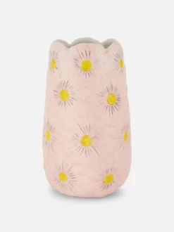 Wazon z wytłoczonym wzorem w kwiaty