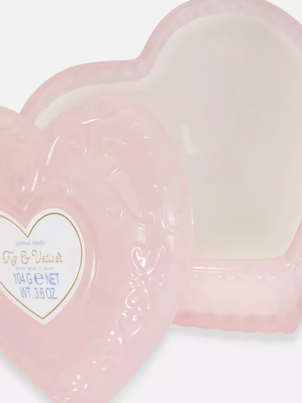 Świeca w pojemniku w kształcie serca