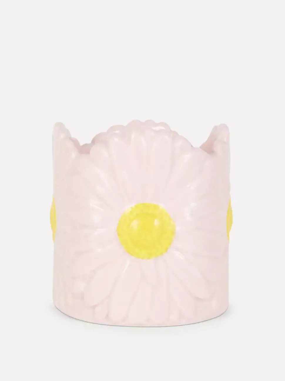 Świeca z wytłoczonym kwiatowym wzorem