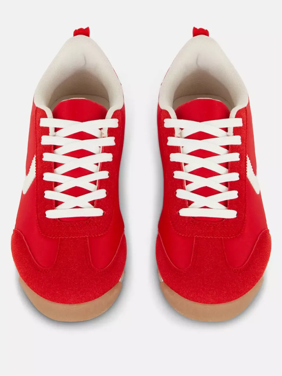 Wąskie trampki w stylu retro