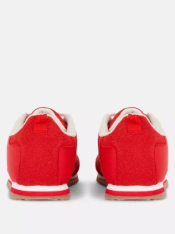 Wąskie trampki w stylu retro