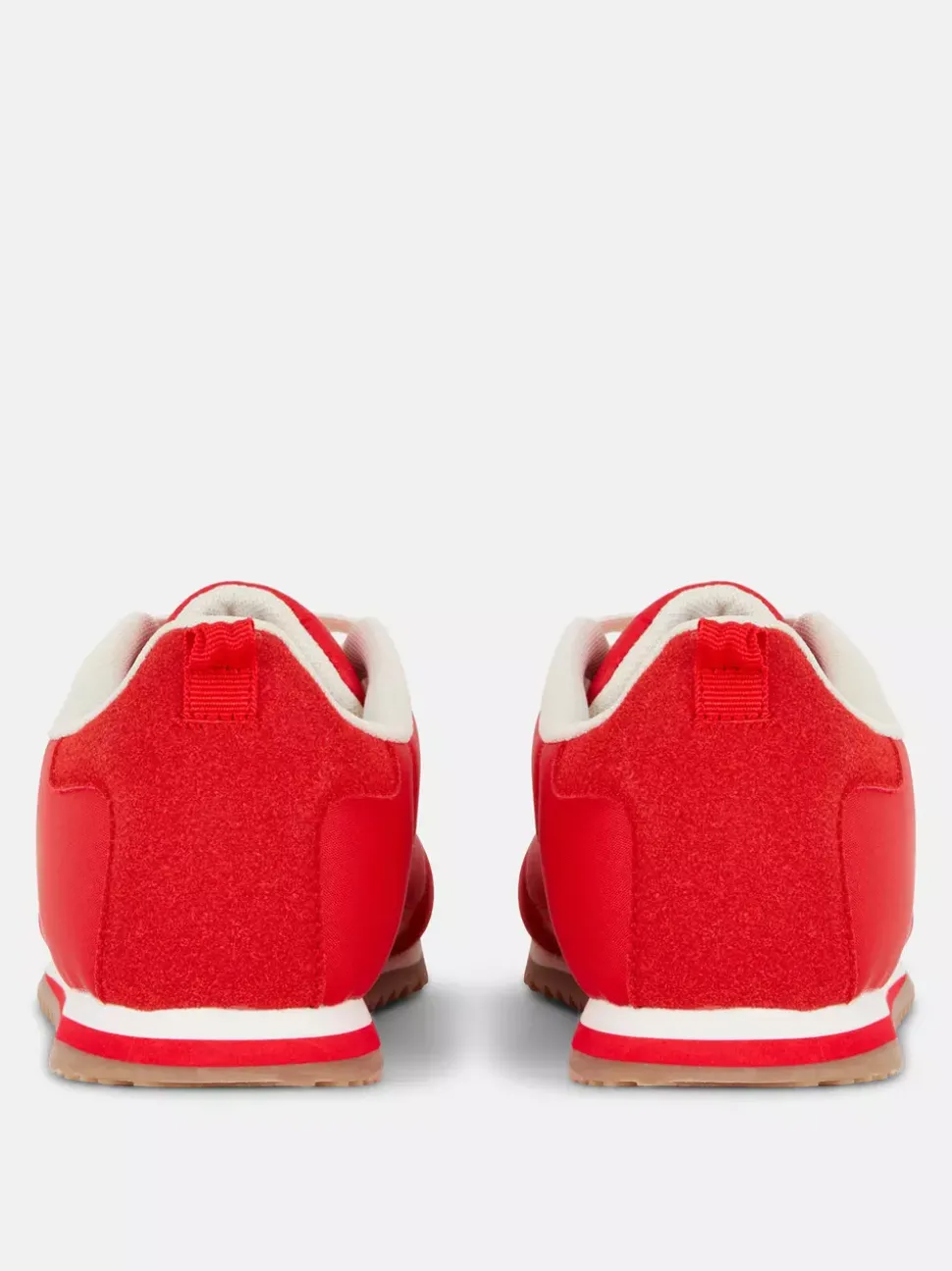 Wąskie trampki w stylu retro