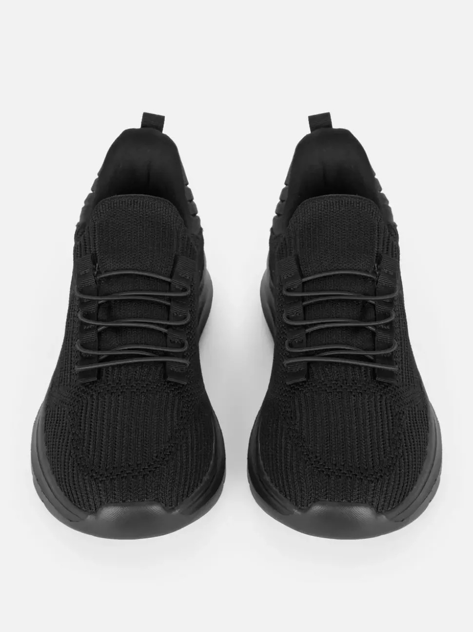 Wsuwane buty sportowe z siateczki