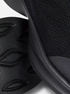 Wsuwane buty sportowe z tkaniny