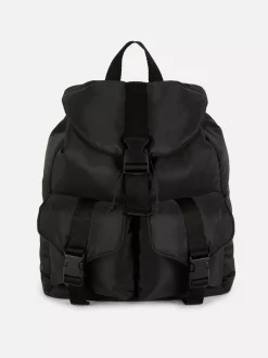 Wyściełany plecak z wieloma kieszeniami