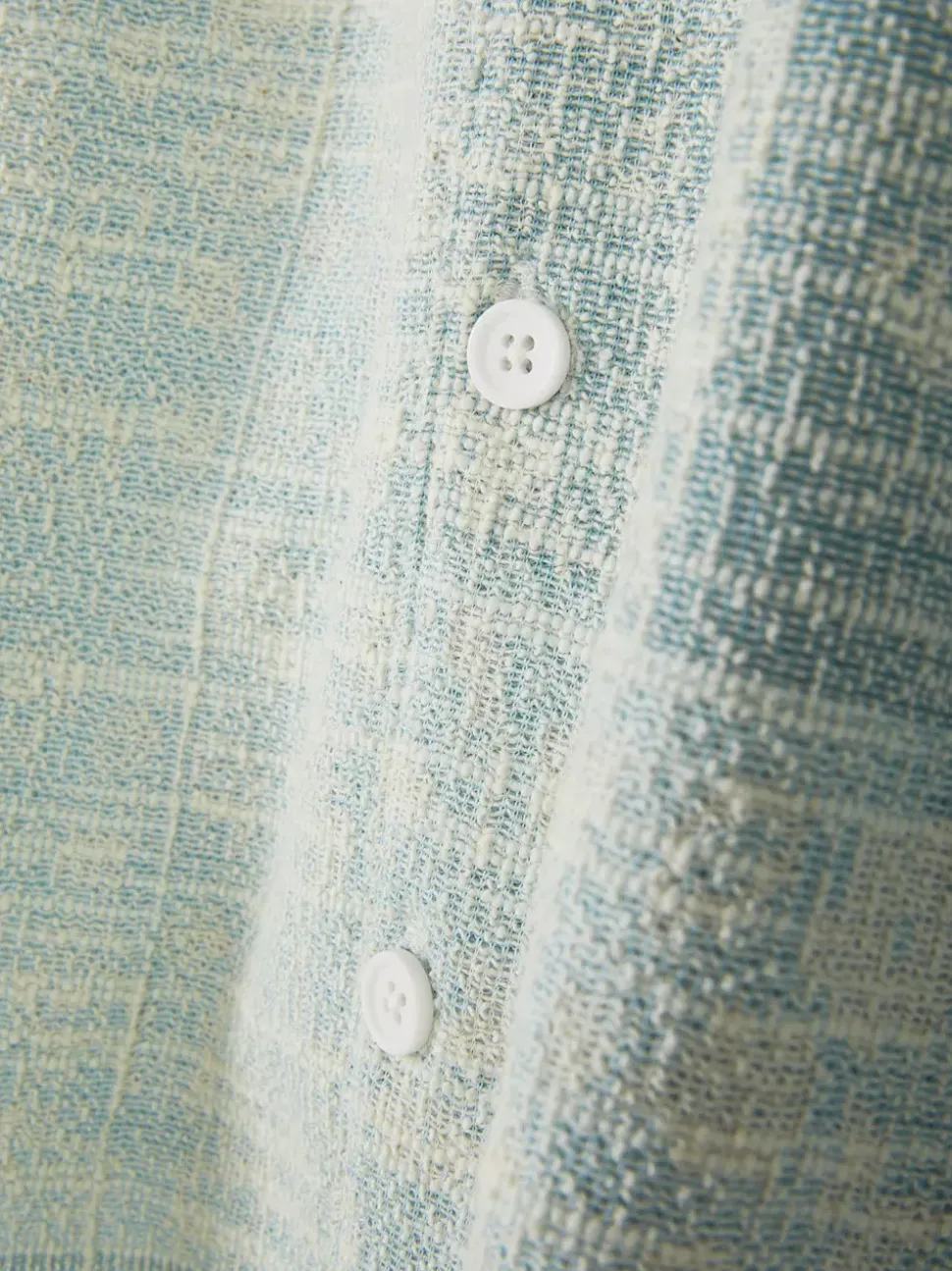 Zapinana na guziki koszula z wzorem bandany