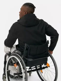 Zapinany na zamek płaszcz przeciwdeszczowy z kapturem