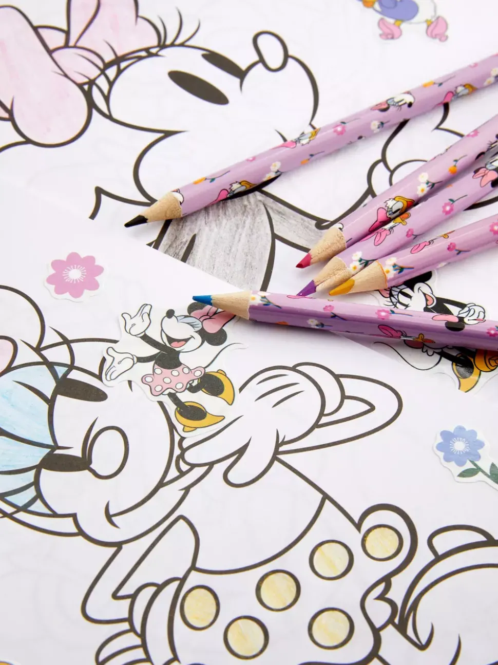 Zestaw przyborów z motywem Myszki Minnie Disneya