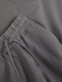 Zestaw z bluzą i spodniami dresowymi